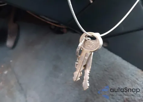 1996 Ford Thunderbird Lx z USA, uszkodzony, nr VIN 1FALP62W9TH118637